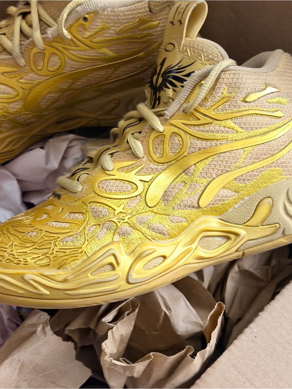 Puma lamelo Golden child for kids size 4y